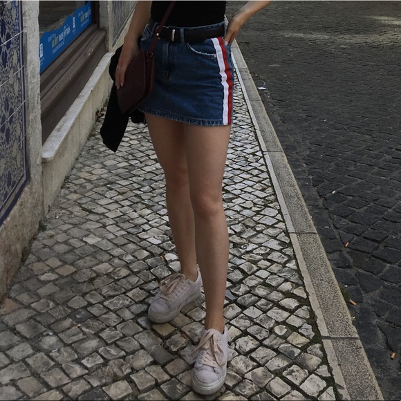 Denim mini skirt - Picture 2 of 2